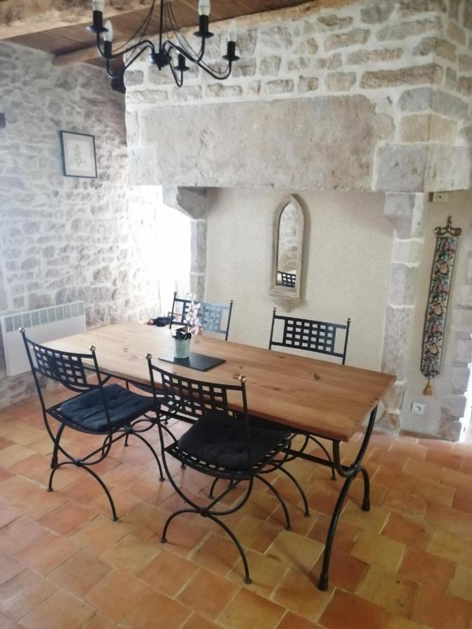 Traditional Stone Cottage Condac Exterior photo